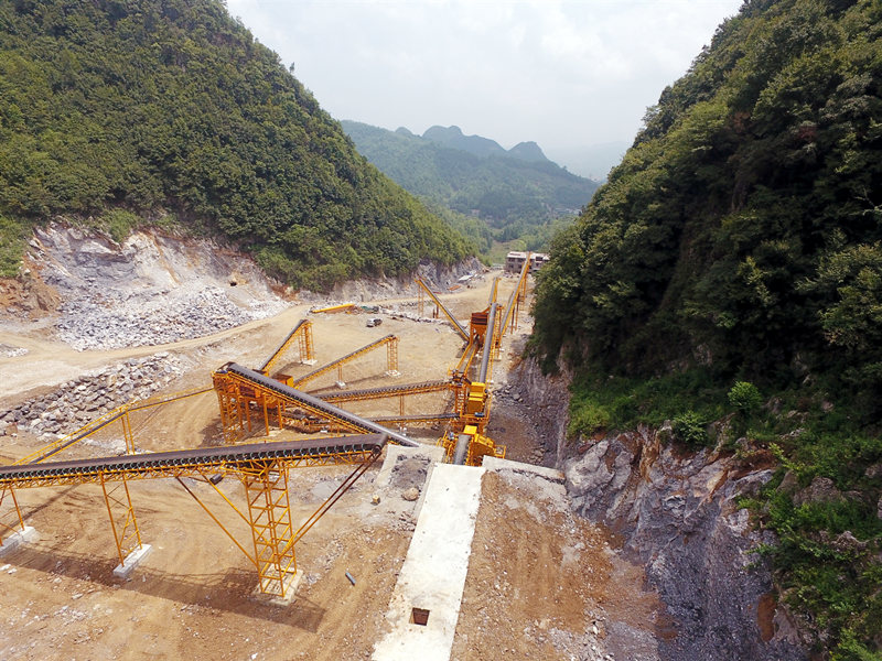 青石破碎生产线