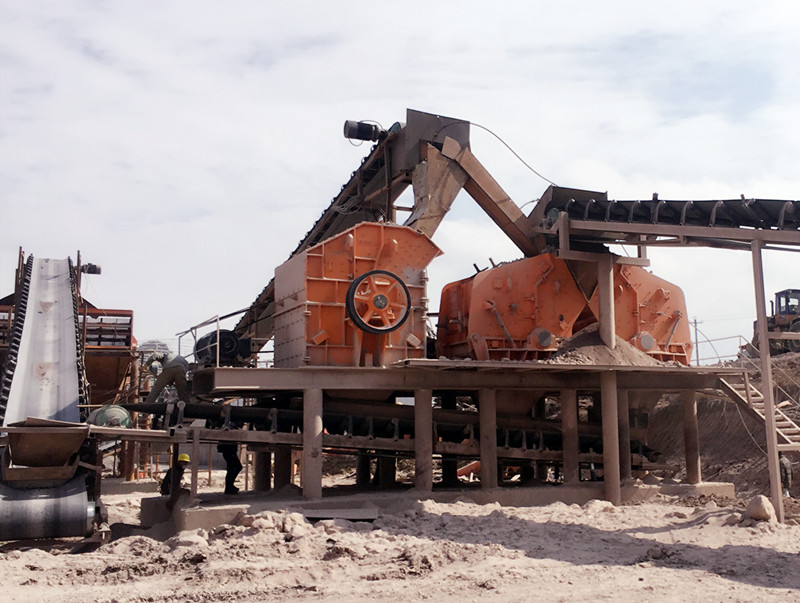 碎石生产线现场(二破反击式破碎机+细碎机)