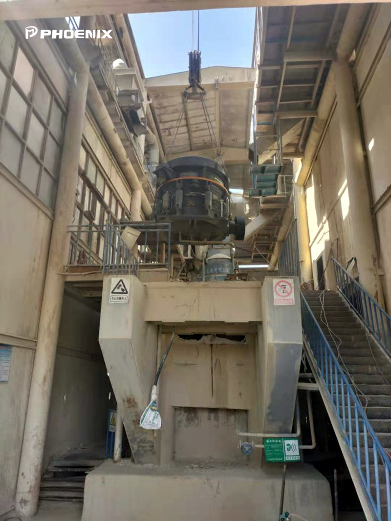 设备吊装定位中 设备吊装定位中