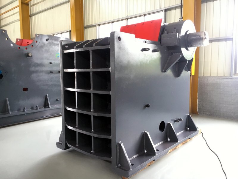 导致破碎机机架开裂原因有哪些