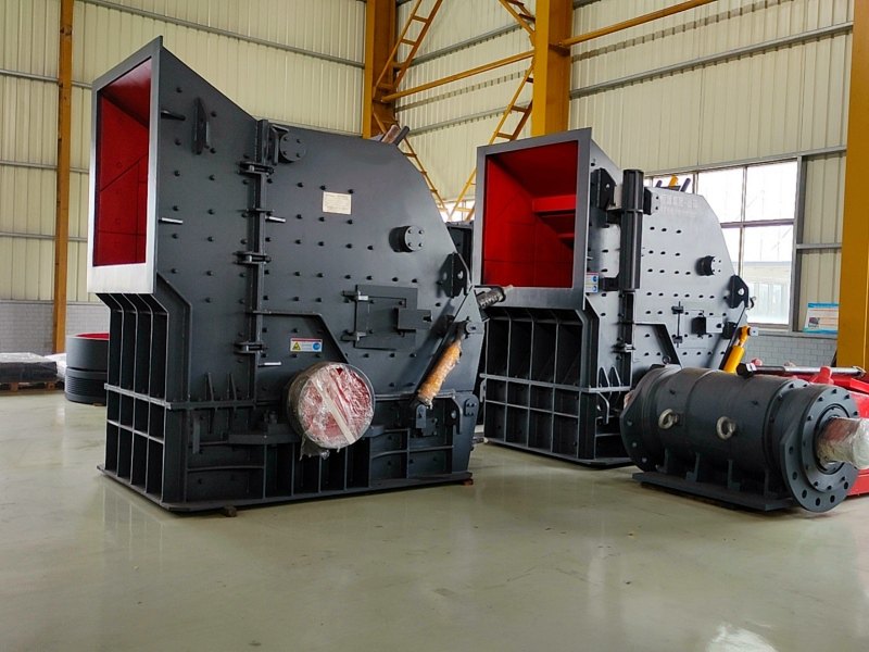 反击式破碎机:中硬度物料破碎的首选